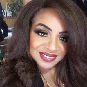 Meet your Posher, Valeta